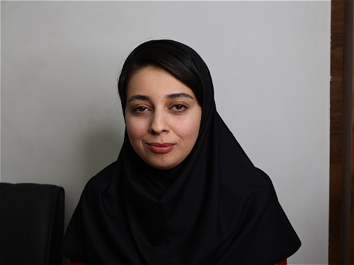 پرستو نوروز(دستیار دندانپزشک)
